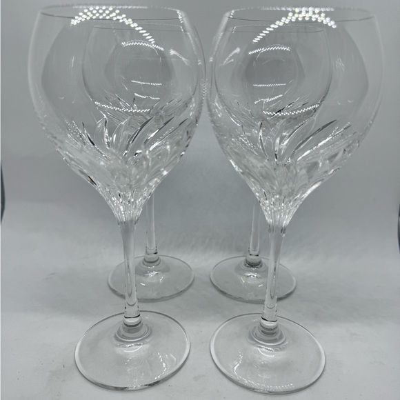 Romantique 8oz Wine Glasses by GORHAM CRYSTAL Set of 4 - Picture 1 of 4